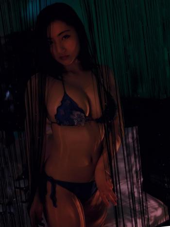 , 22 Asian female escort, Vancouver