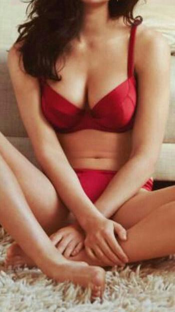 , 25 Indian female escort, Vancouver