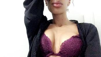 , 21  female escort, Vancouver