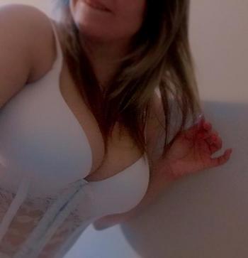 , 25  female escort, Vancouver