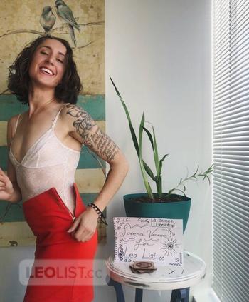 Lorence Vennes, 30 Caucasian/White female escort, Vancouver
