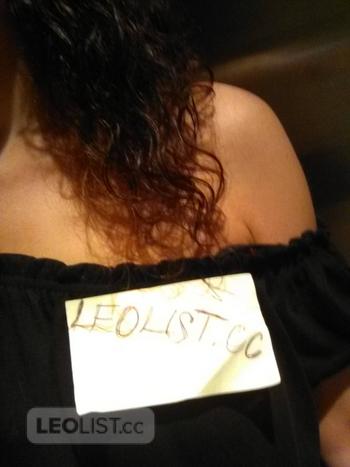LITTLE RED, 31 Caucasian/White female escort, Vancouver