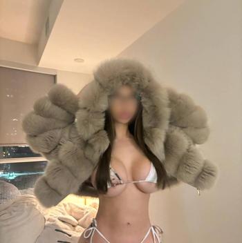 Jenna Black, 22 Asian female escort, Vancouver