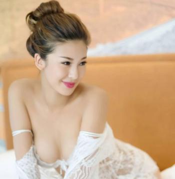 Nancy, 28 Asian female escort, Vancouver