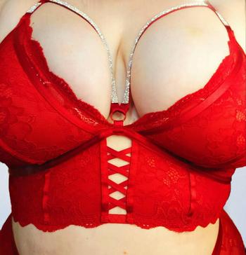 Stella has curves, 26 Caucasian/White female escort, Vancouver