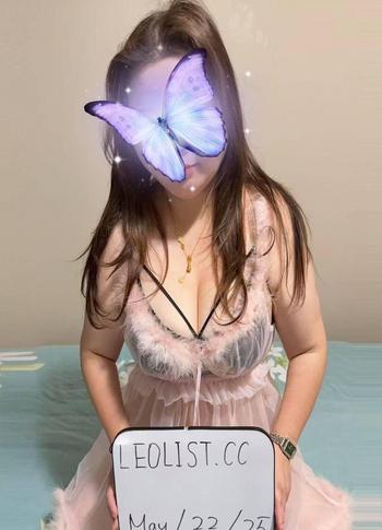 Candy happy coco, 25 Asian female escort, Vancouver
