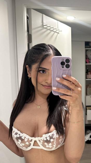 Sophia, 21 Latino/Hispanic female escort, Vancouver