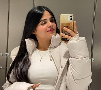Khushi, 21 Asian female escort, Vancouver