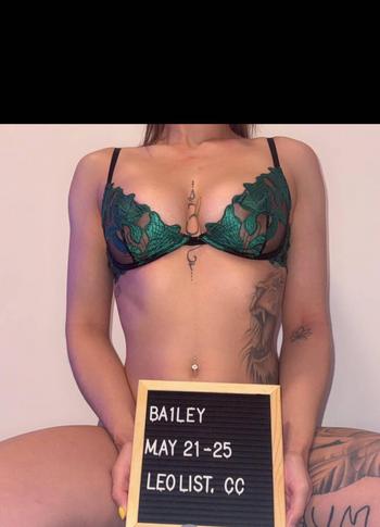 Bailey, 27 Caucasian/White female escort, Vancouver