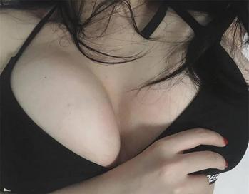 Ella236-965-9372, 21 Asian female escort, Vancouver