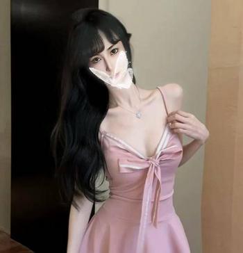 AAA+VIVI, 22 Asian female escort, Vancouver