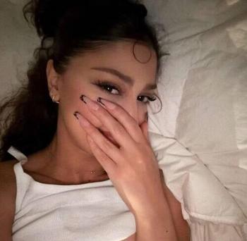 REET, 25 Asian female escort, Vancouver