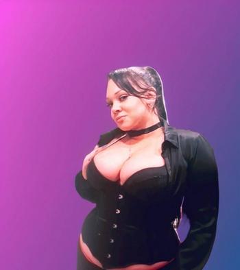 Kori, 29 Mixed female escort, Vancouver