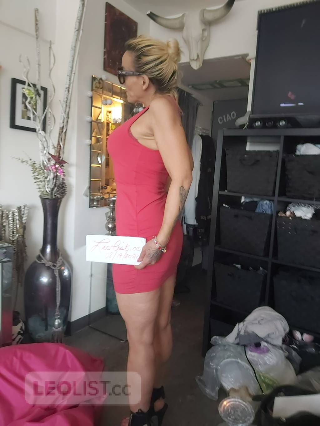 escort photo 2